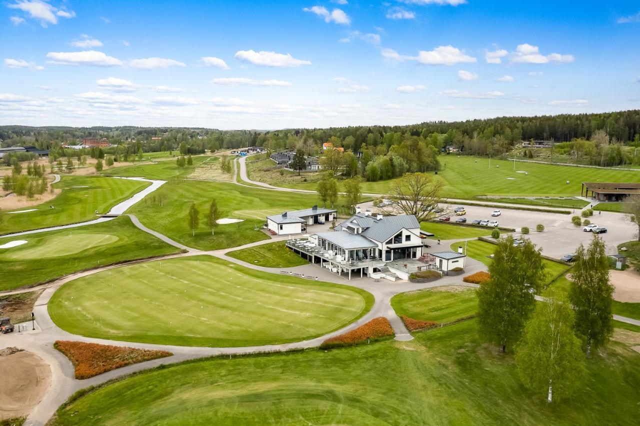 Charming Villa At Askersund Golf Resort Åmmeberg Zewnętrze zdjęcie